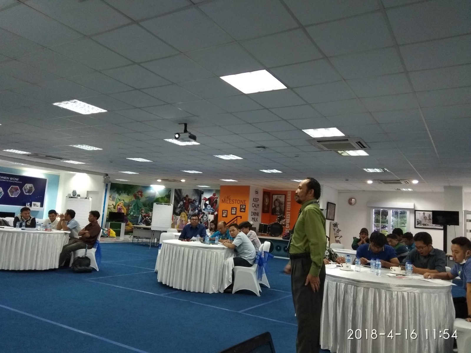 Suasana Sesi In-House Training & Pemaparan Materi Teknis IPAL